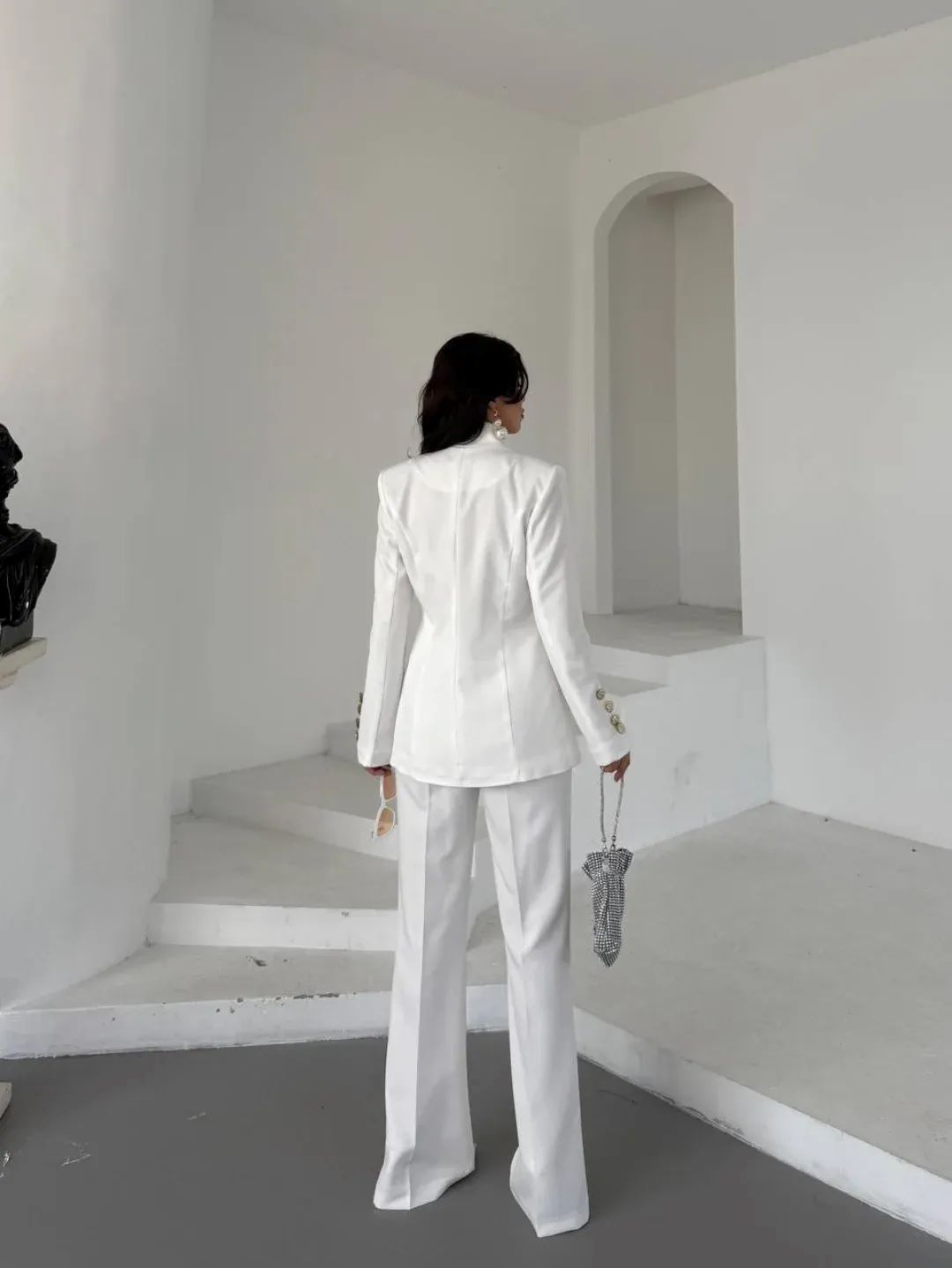 ชุดสูทแฟชั่นผู้หญิงแบบสั่งตัด  - Women Formal Wear Outfits บทวิจารณ์และราคา
